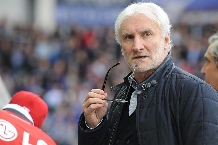  柏林赫塔换帅如换刀速胜  